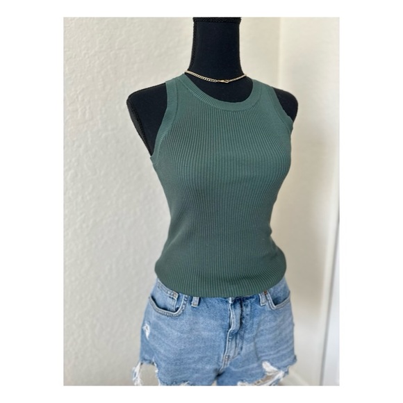 Tank Top and Cardigan Bundle Set - Picture 4 of 10